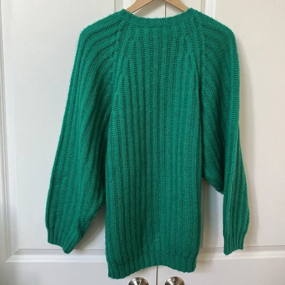Coogi Women's Green Sweater - Picture 3 of 3